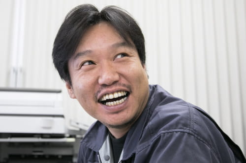 三輝工業社員の笑顔写真